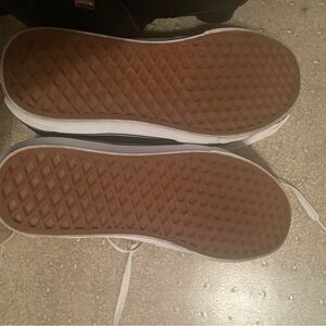 Vans Sk8-Hi Shoe, worn twice as seen by the sole.  In great condition!